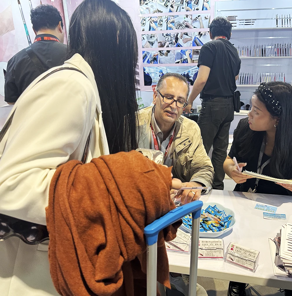 Cosmoprof HK 2024, spotkał wiele paznokci starych i nowych freindów.